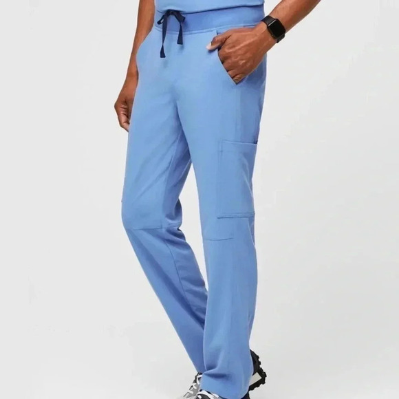 FIGS- Men’s Blue Axim Cargo Scrub Pants - Picture 1 of 13
